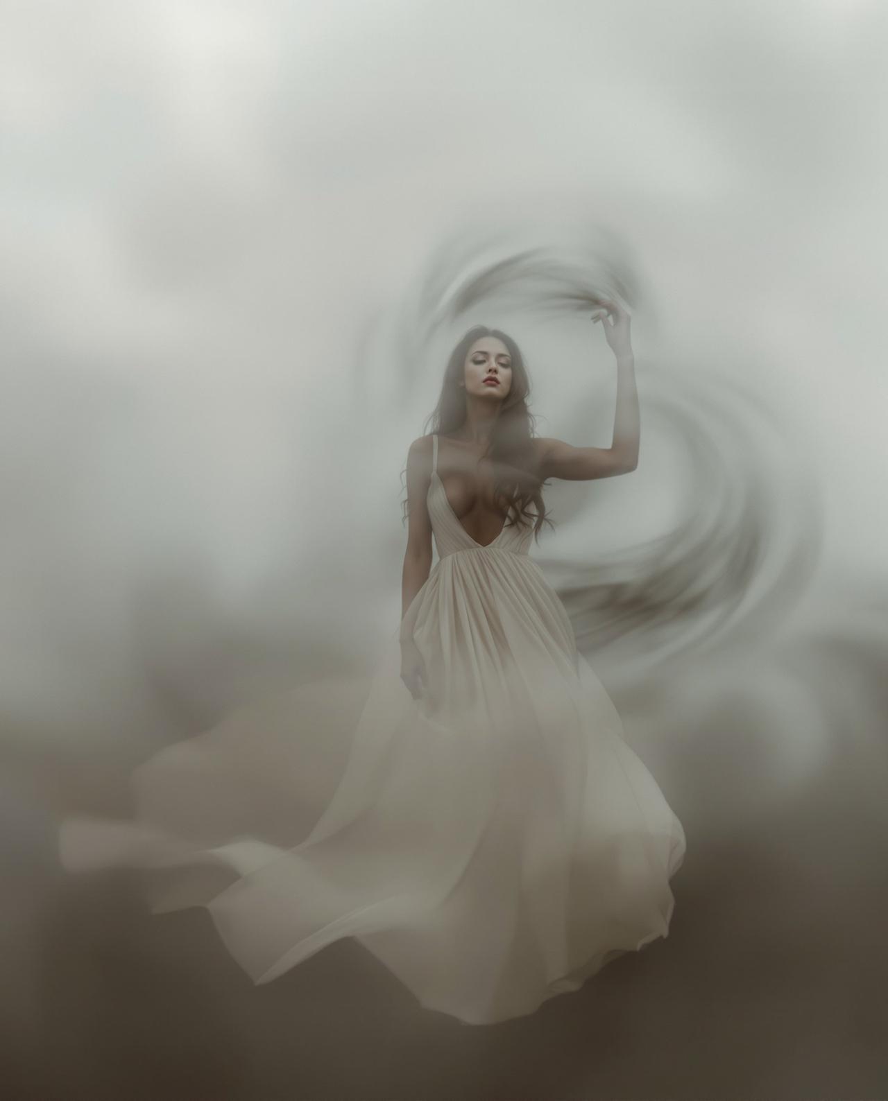 美女网 - 晨雾中的空灵之美 - 氛围感